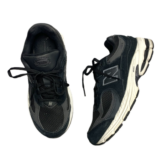 Shoes Sneakers By New Balance In Black, Size: 6.5