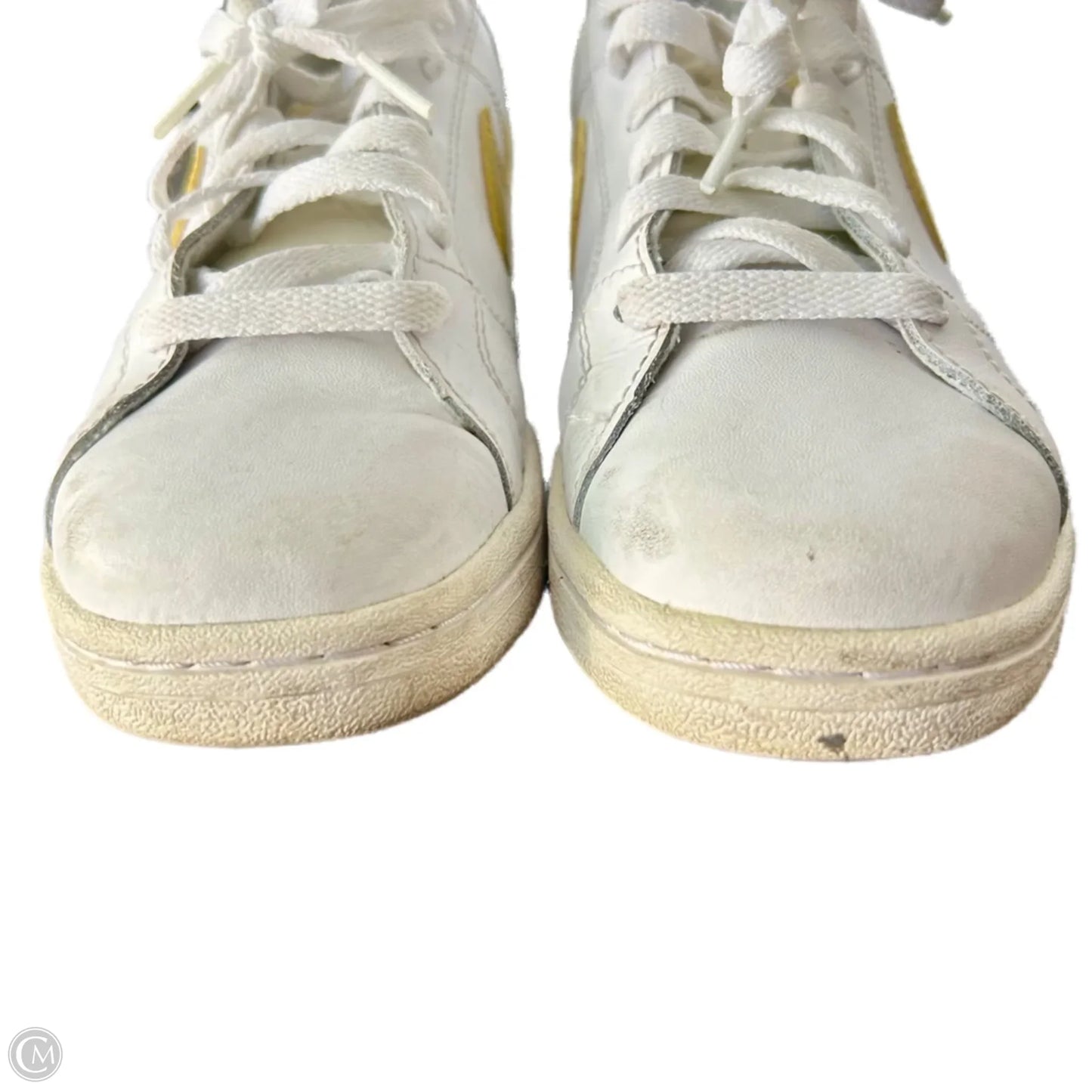 Shoes Sneakers By Nike In White & Yellow, Size: 6.5