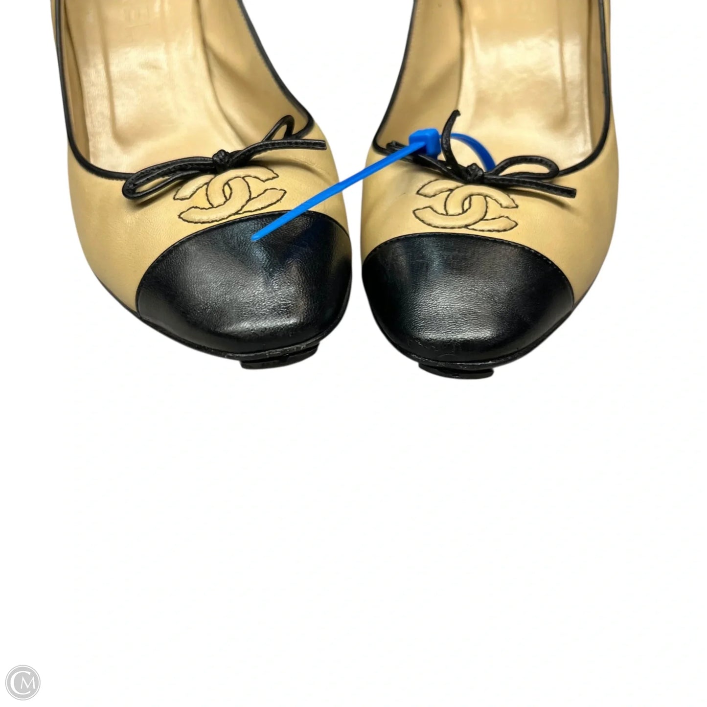 Shoes Luxury Designer By Chanel In Black & Cream, Size: 9.5