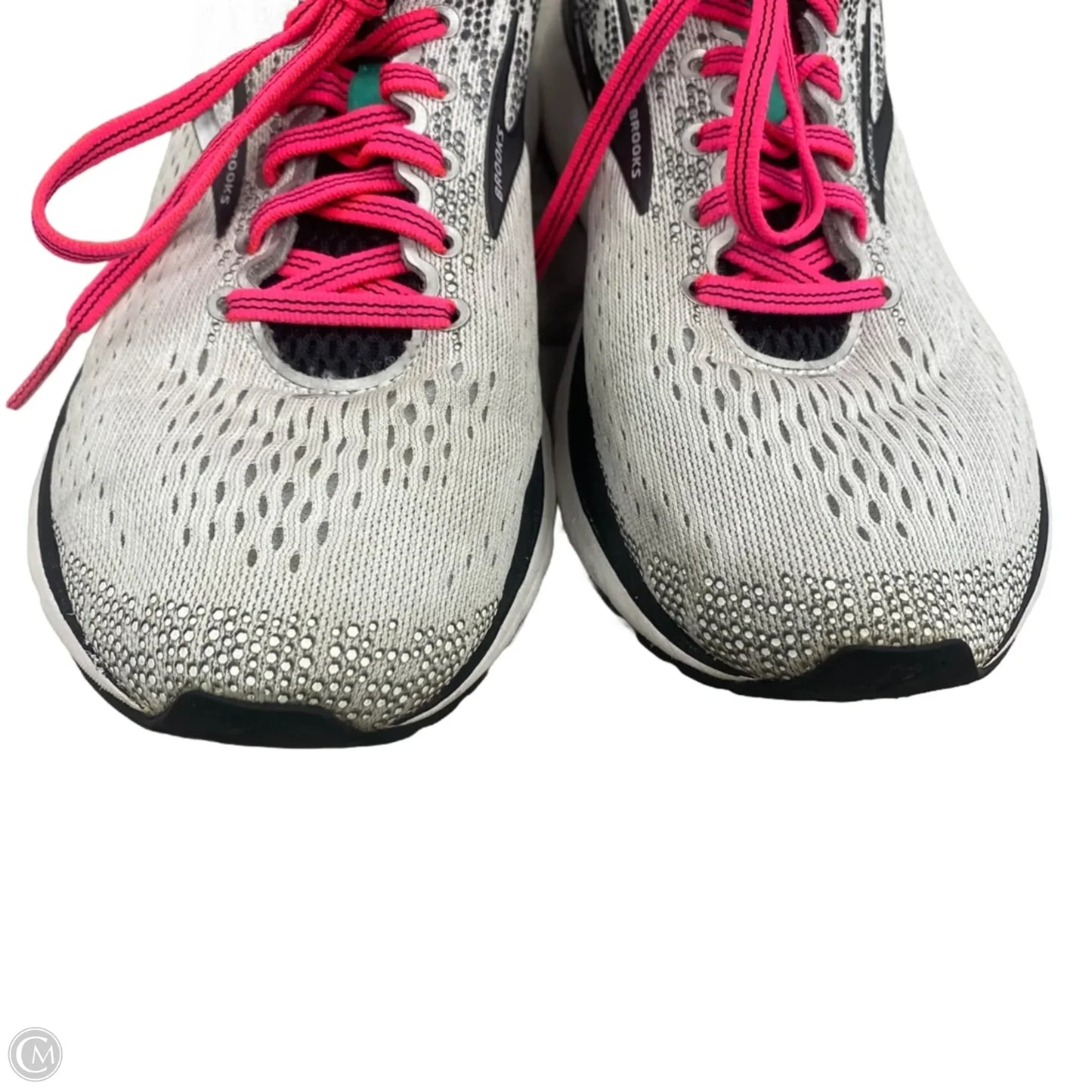 Shoes Athletic By Brooks In Grey & Pink, Size: 8