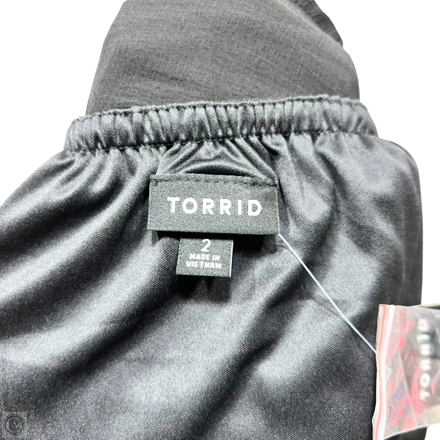 Top Short Sleeve By Torrid In Black, Size: 2x
