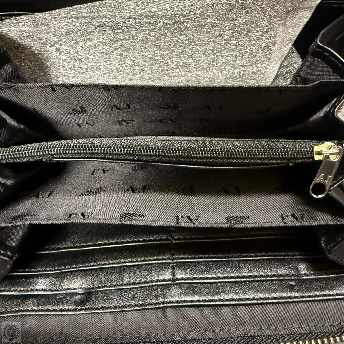 Wallet, Size: Medium