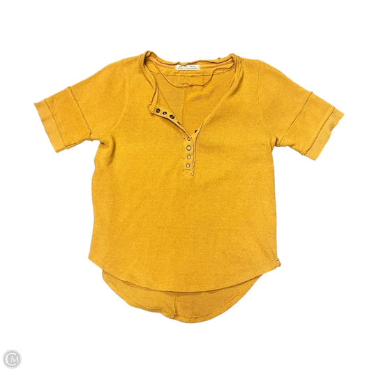 Top Short Sleeve By We The Free In Yellow, Size: Xl