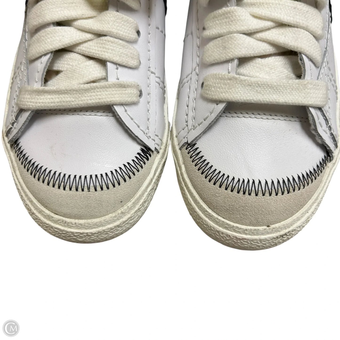 Shoes Sneakers By Nike In White, Size: 9.5