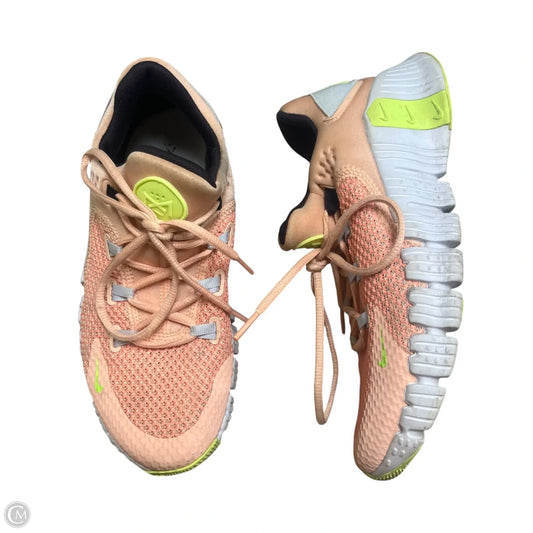 Shoes Athletic By Nike In Coral, Size: 7.5