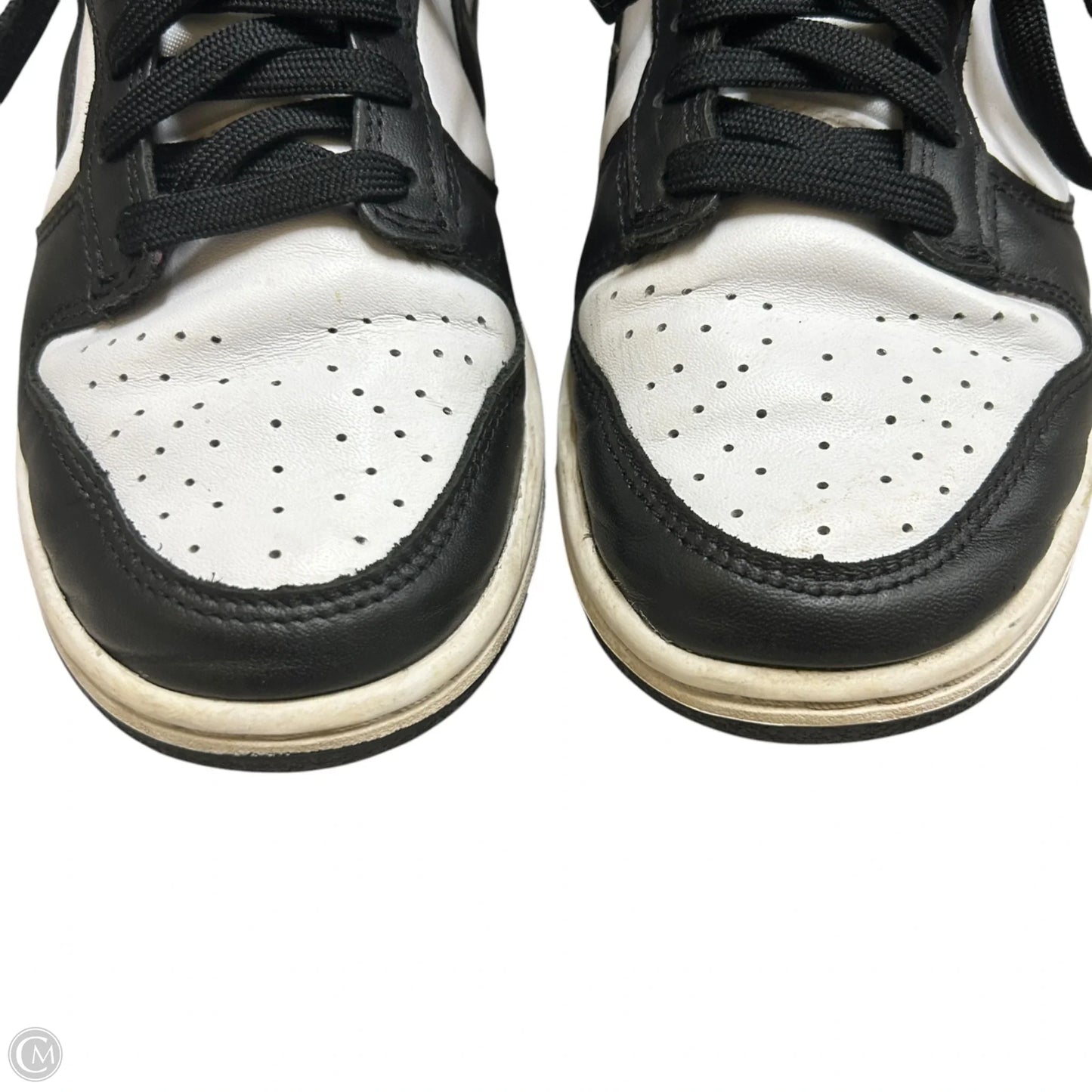 Shoes Sneakers By Nike In Black & White, Size: 8