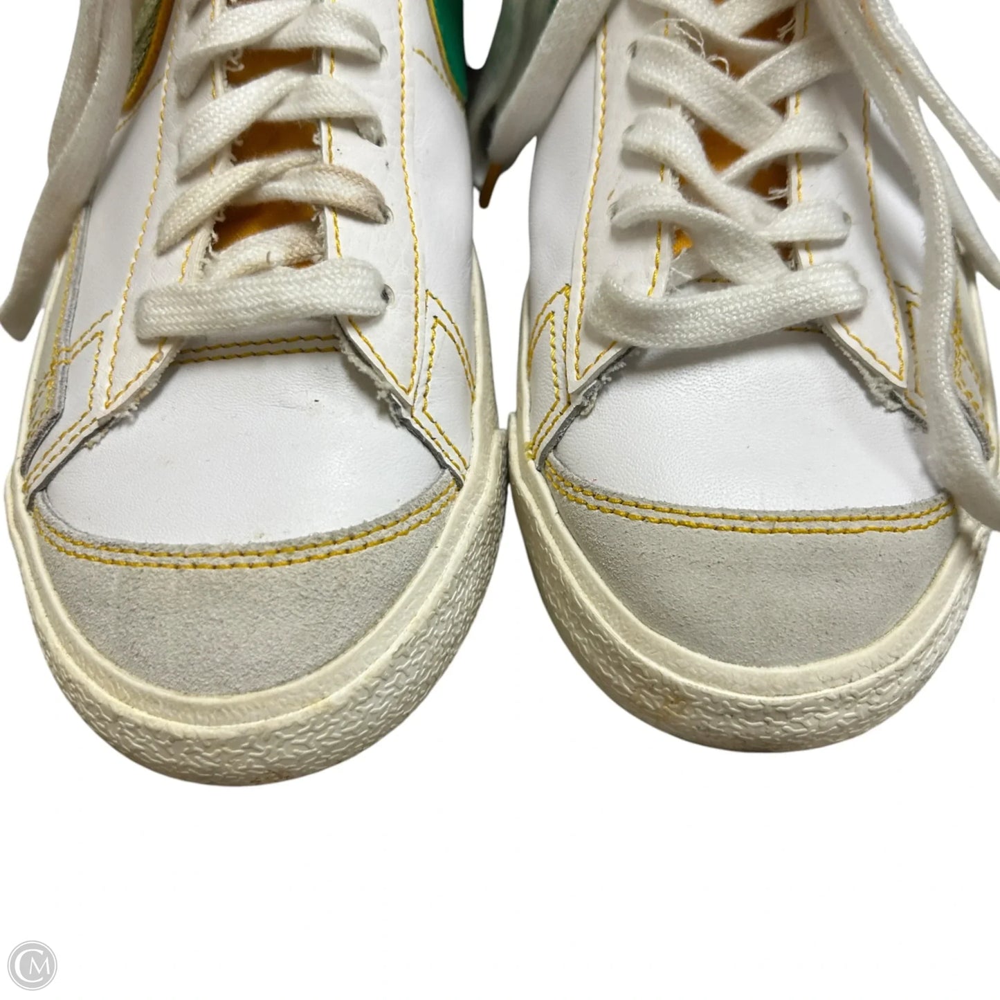 Shoes Sneakers By Nike In White & Yellow, Size: 9
