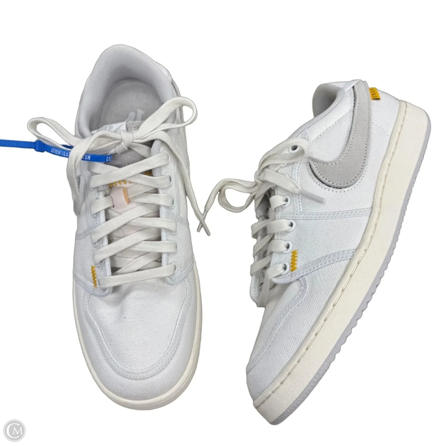 Shoes Sneakers By Nike In White, Size: 10