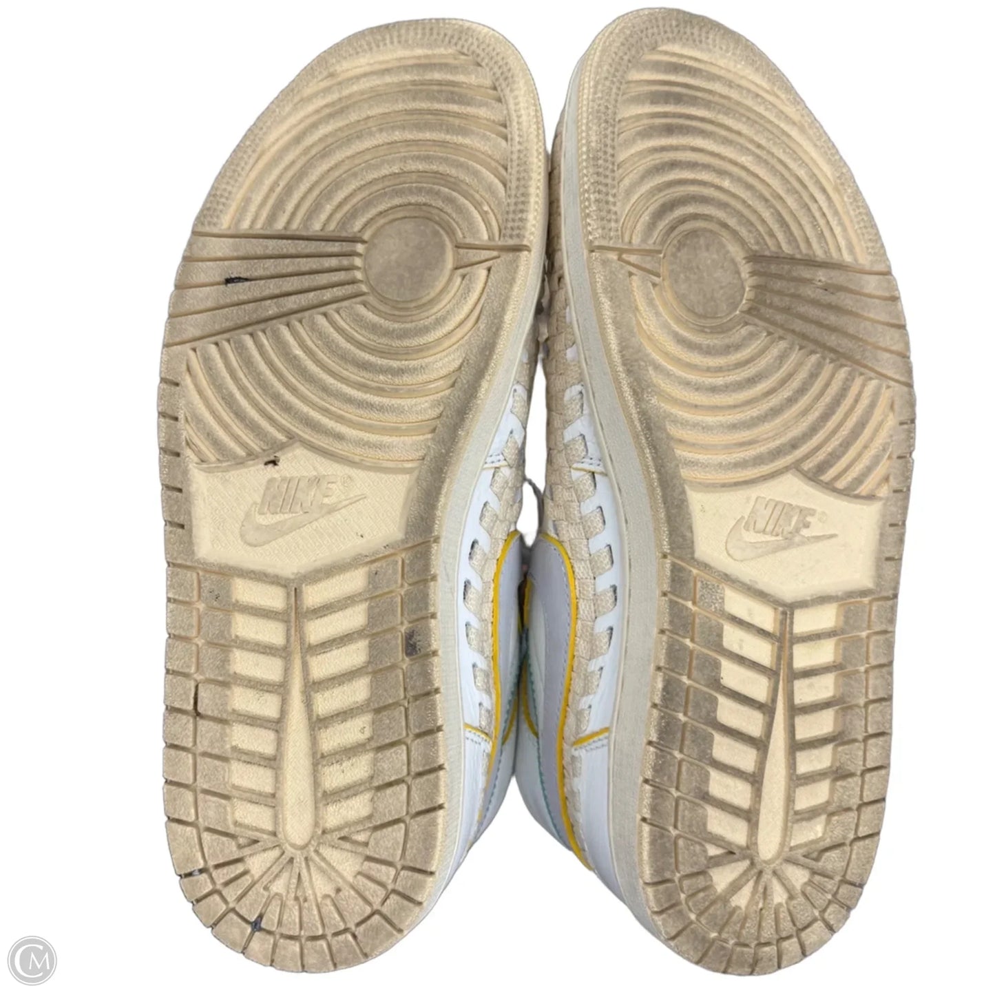 Shoes Sneakers By Nike In Tan & White, Size: 10