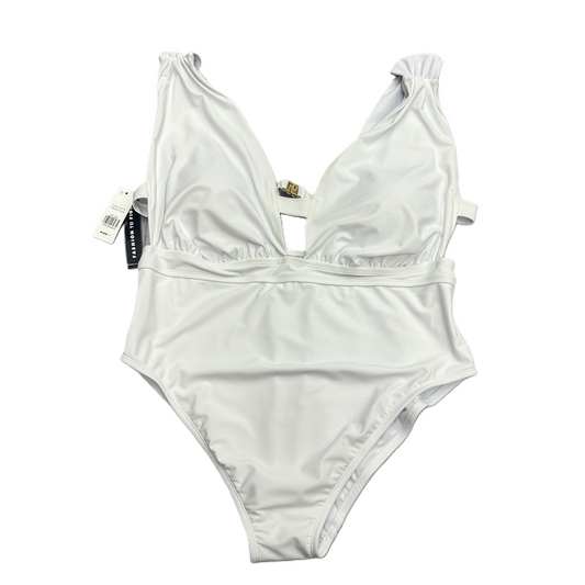 White Swimsuit By Fashion To Figure, Size: 1x
