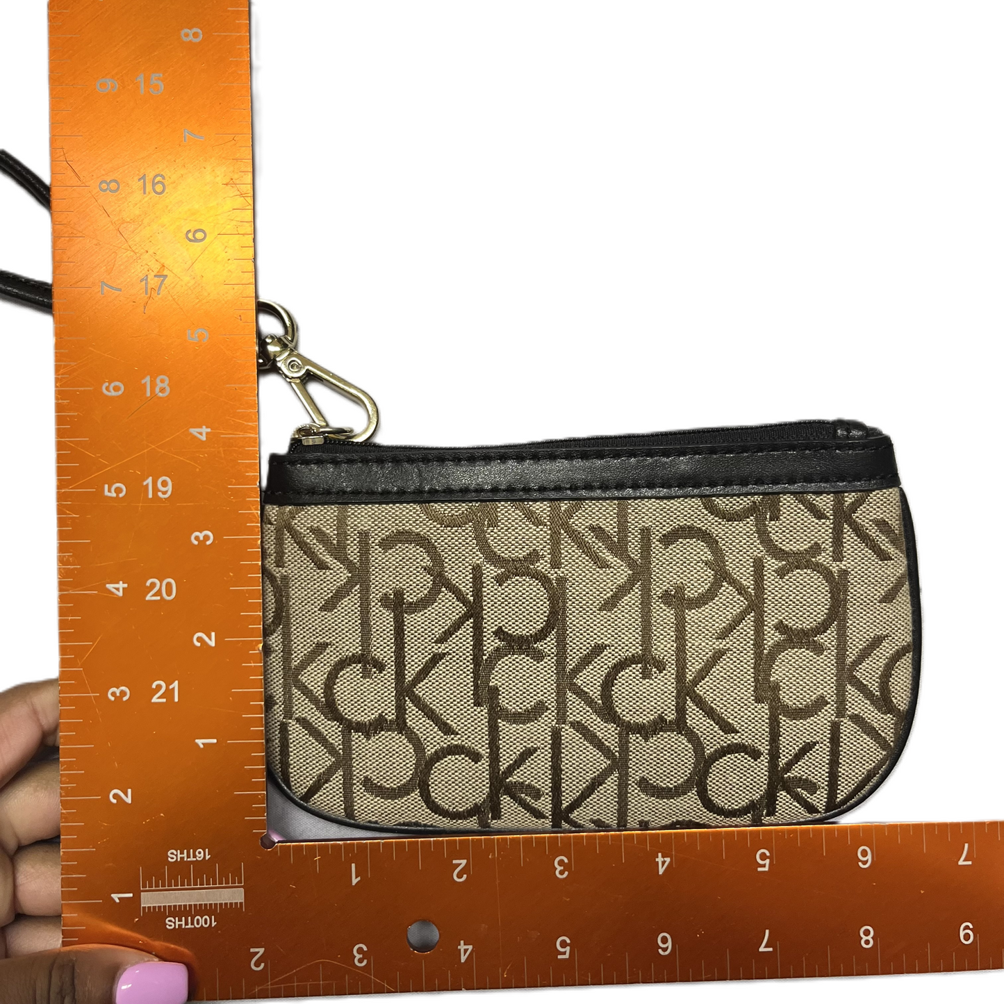 Wristlet By Calvin Klein, Size: Small