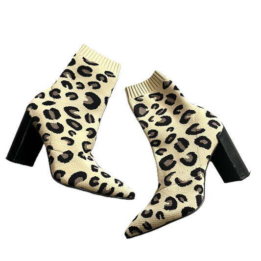 Boots Ankle Heels By Chinese Laundry In Animal Print, Size: 7.5