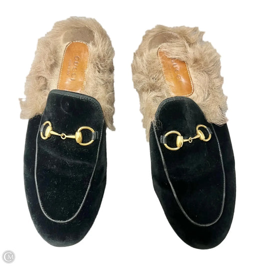 Shoes Luxury Designer By Gucci In Black, Size: 6.5