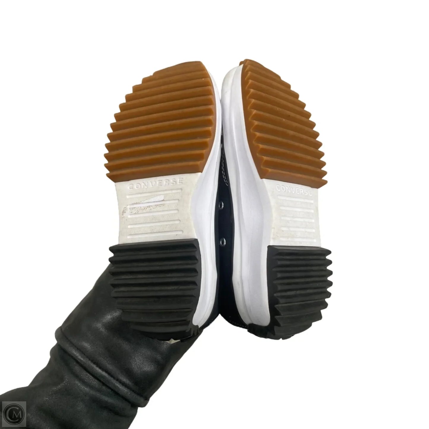 Shoes Sneakers By Converse In Black & White, Size: 6