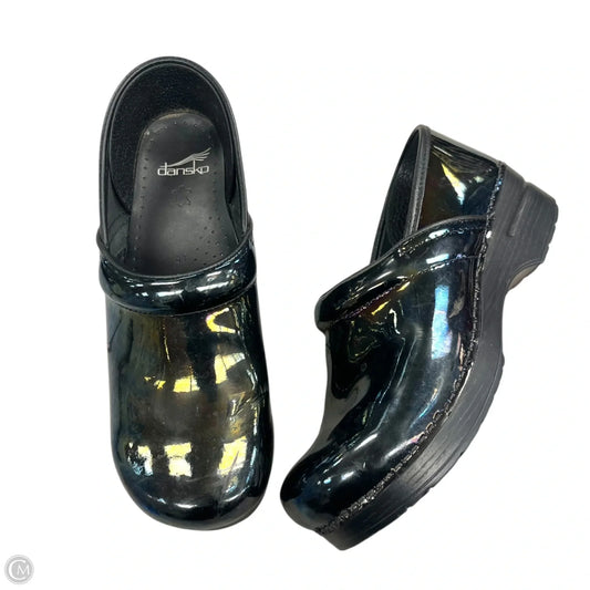 Shoes Heels Wedge By Dansko In Black, Size: 10.5