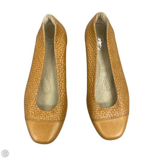 Shoes Flats By Sas In Tan, Size: 8.5
