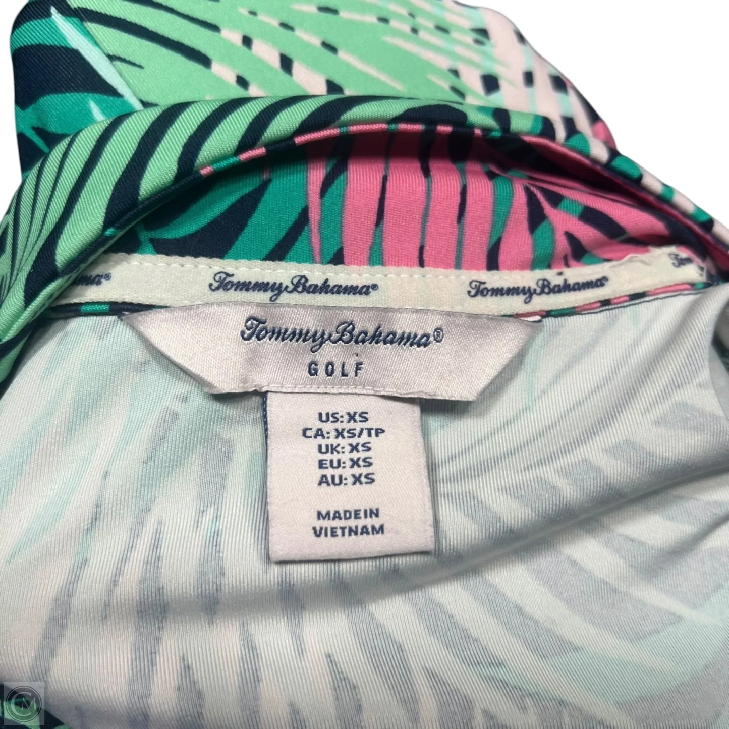 Athletic Top Long Sleeve Collar By Tommy Bahama In Tropical Print, Size: Xs