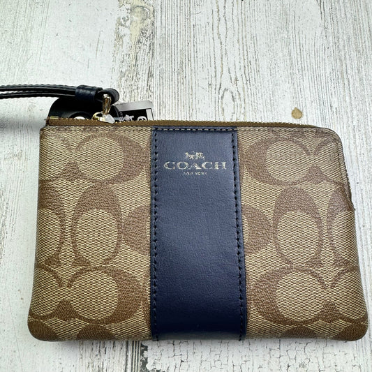 Wristlet Designer By Coach  Size: Small