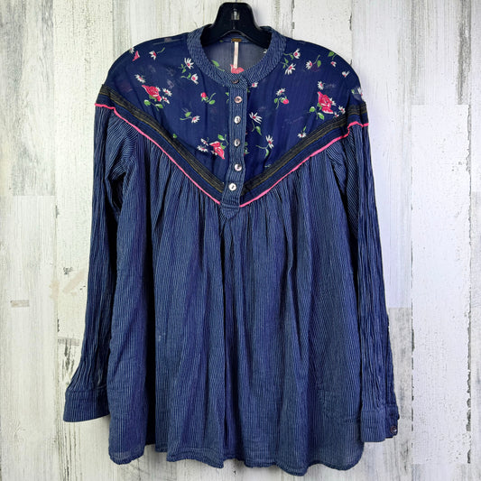 Top Long Sleeve By Free People In Blue, Size: S