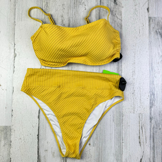Swimsuit 2pc By Shade & Shore  Size: M