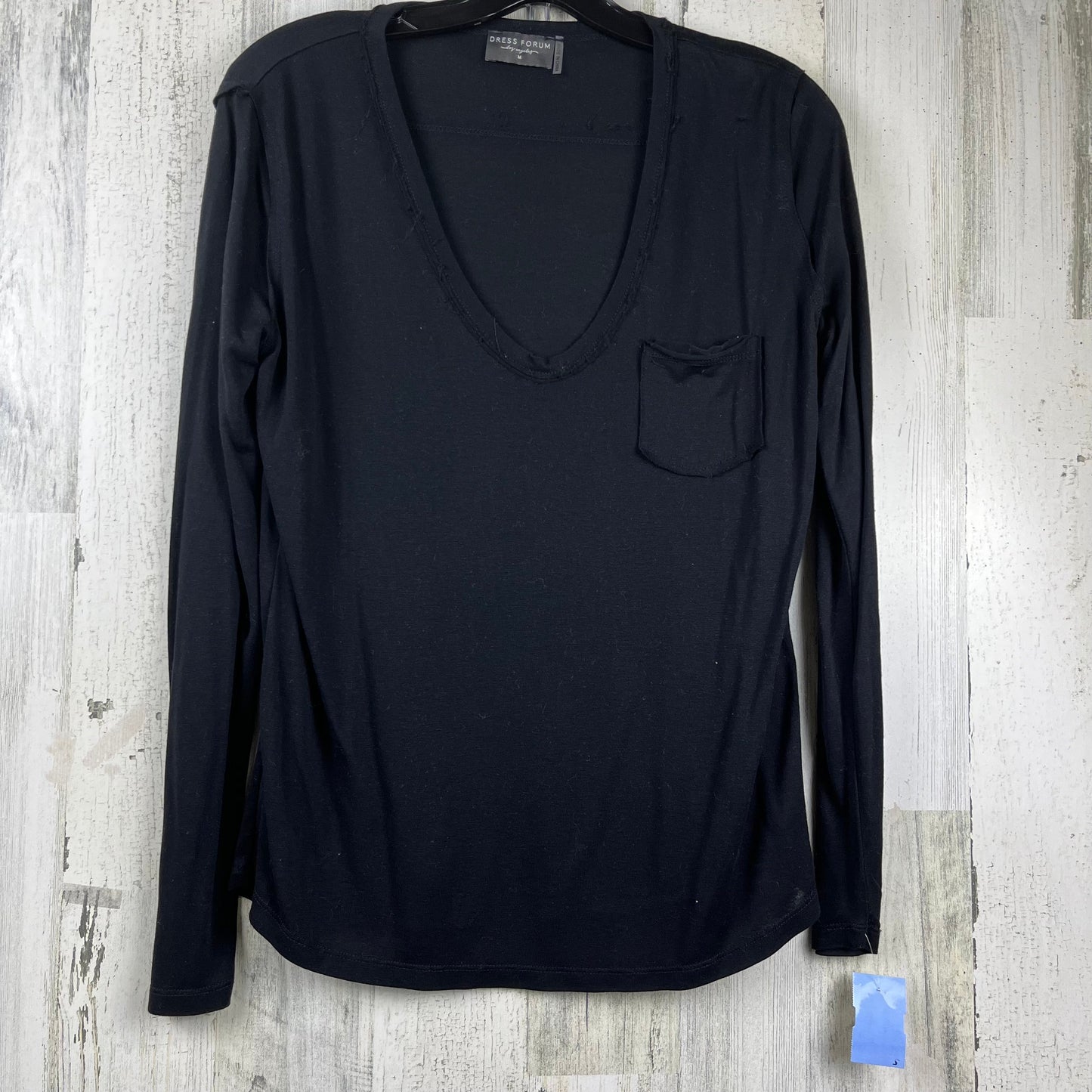 Top Long Sleeve Basic By Clothes Mentor  Size: M