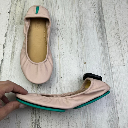 Shoes Flats By Tieks  Size: 6