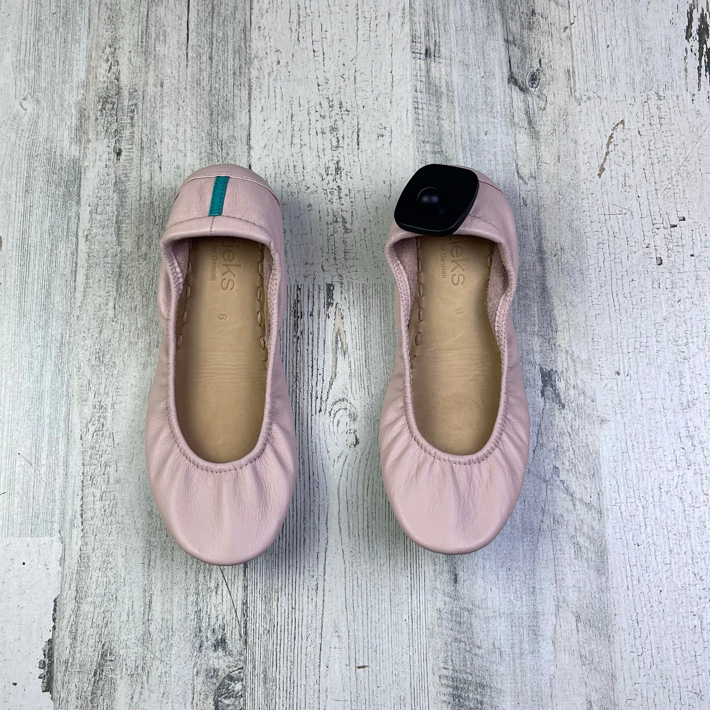 Shoes Flats By Tieks In Pink, Size: 6