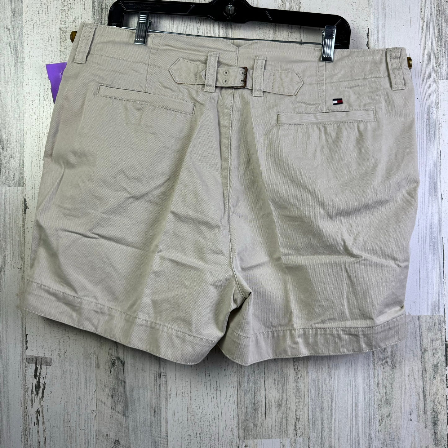 Beige Shorts Tommy Hilfiger, Size 16