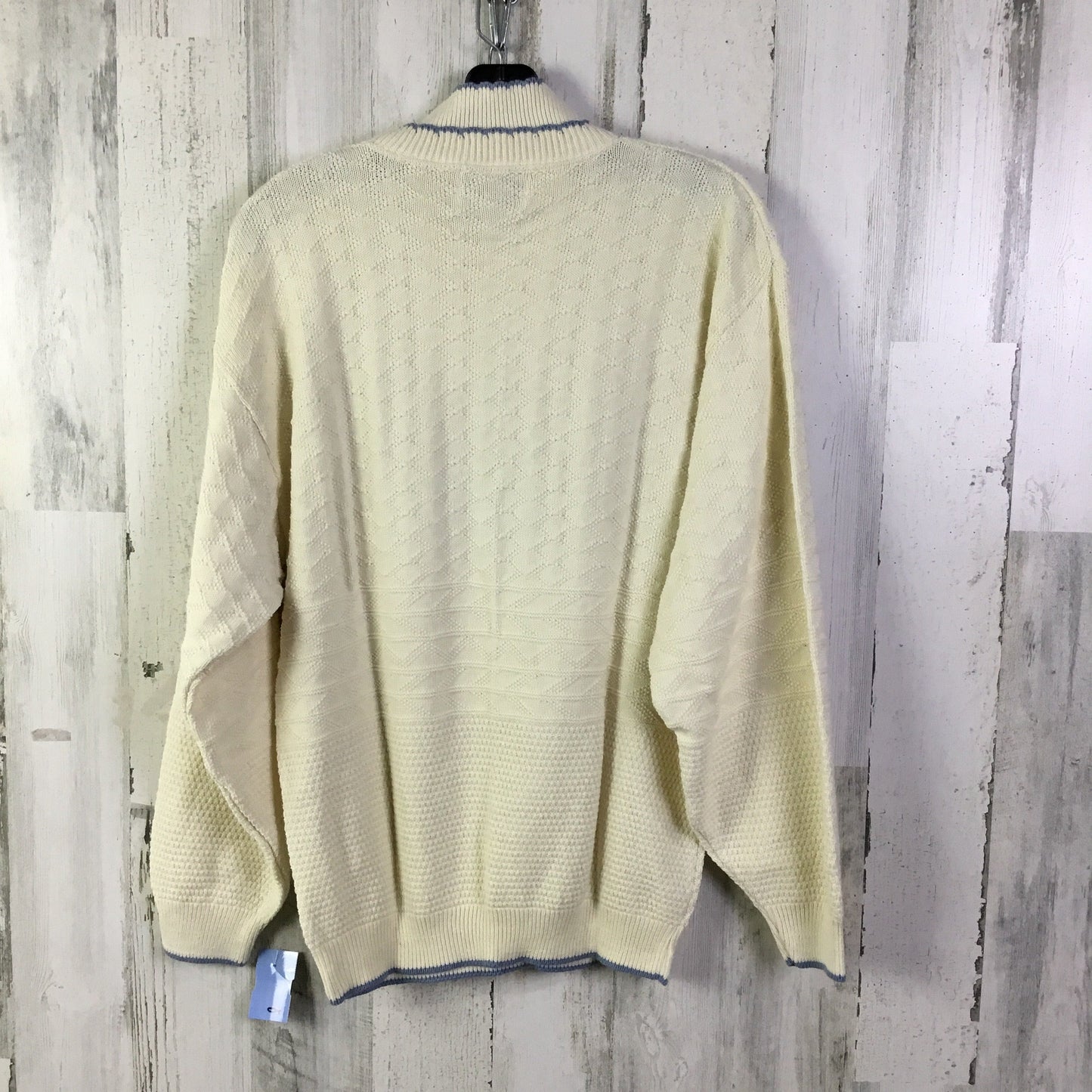 Sweater By Clothes Mentor In Cream, Size: L