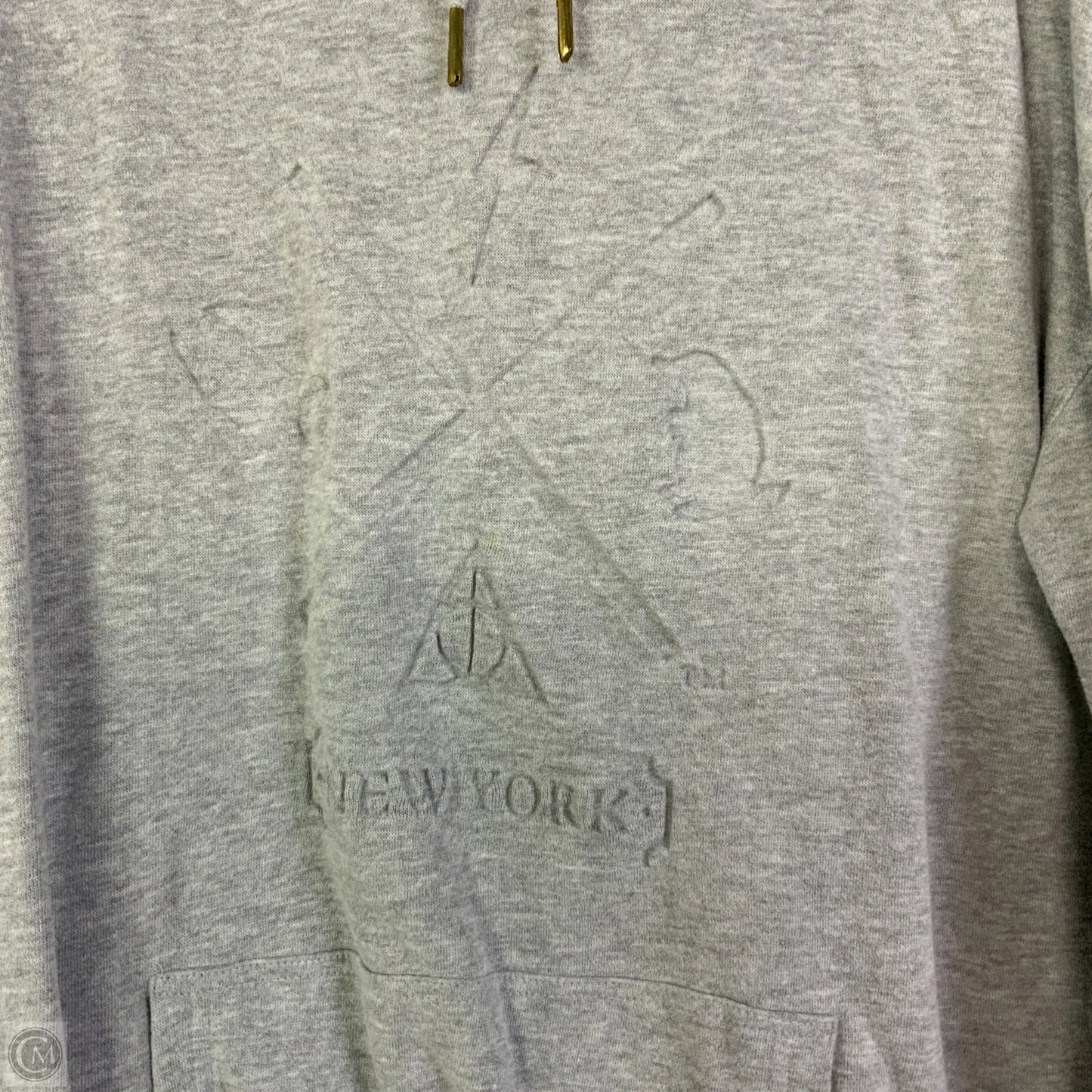 Sweatshirt Hoodie By Clothes Mentor In Grey, Size: M