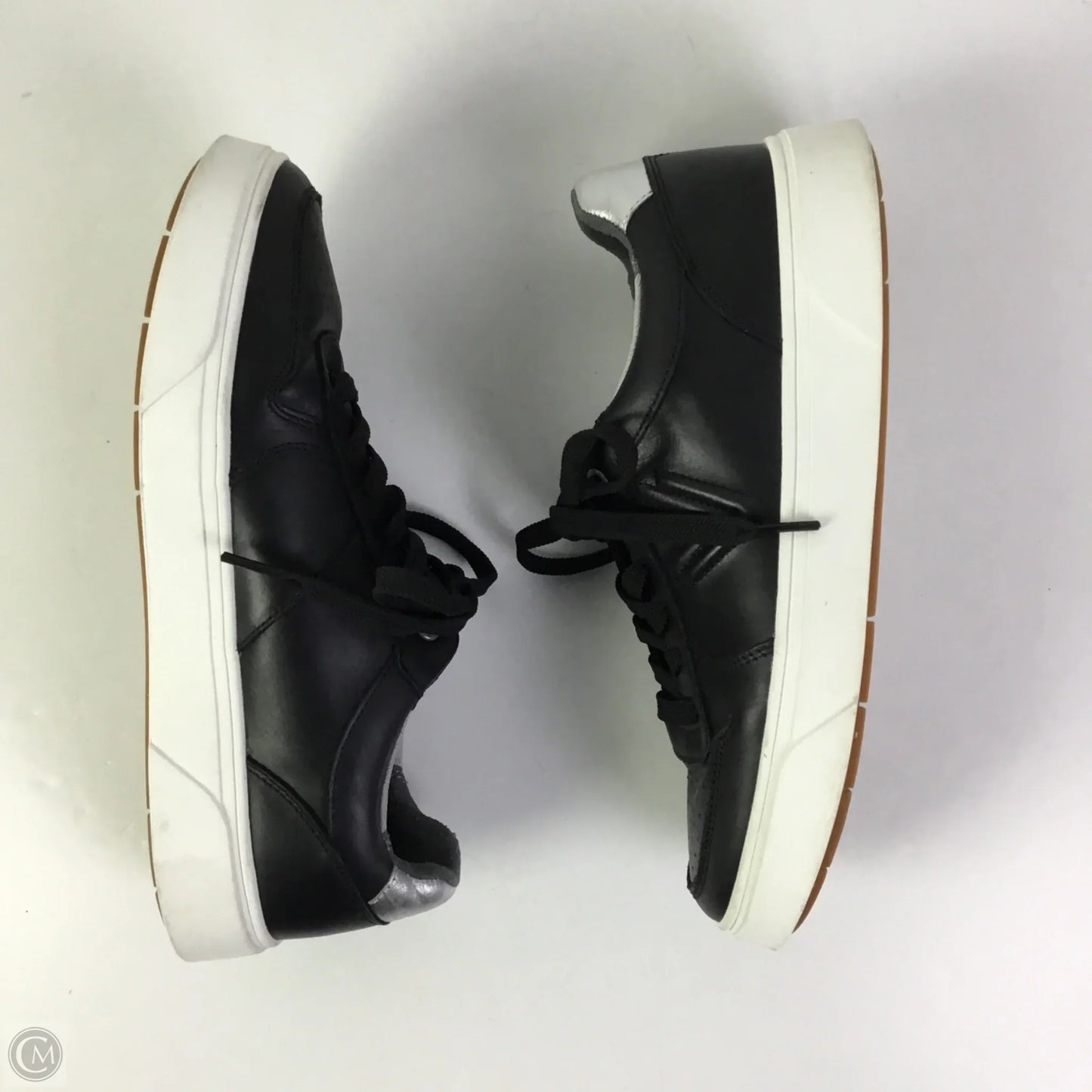 Shoes Sneakers By Vionic In Black, Size: 9.5