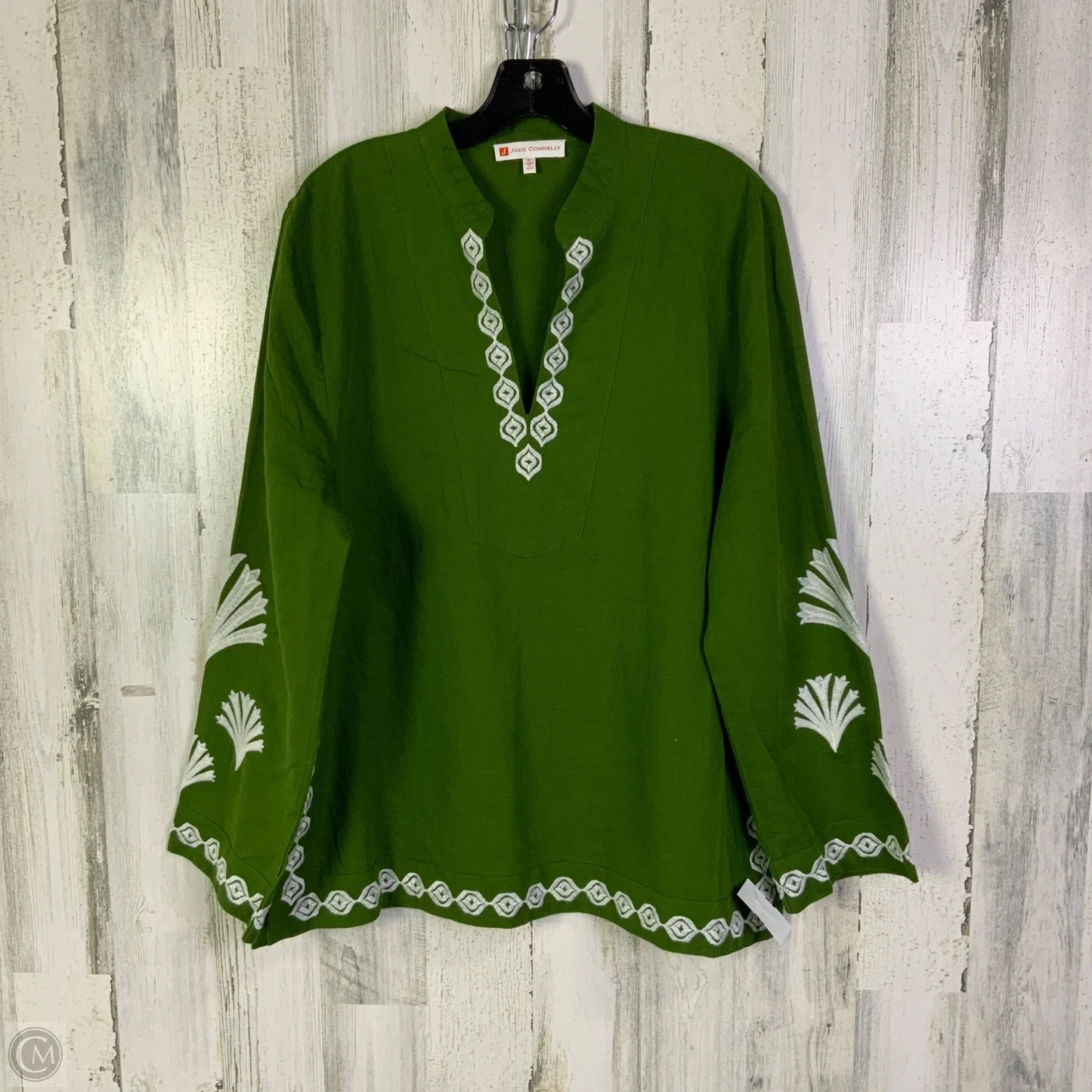 Top Long Sleeve By Jude Connally In Green, Size: L