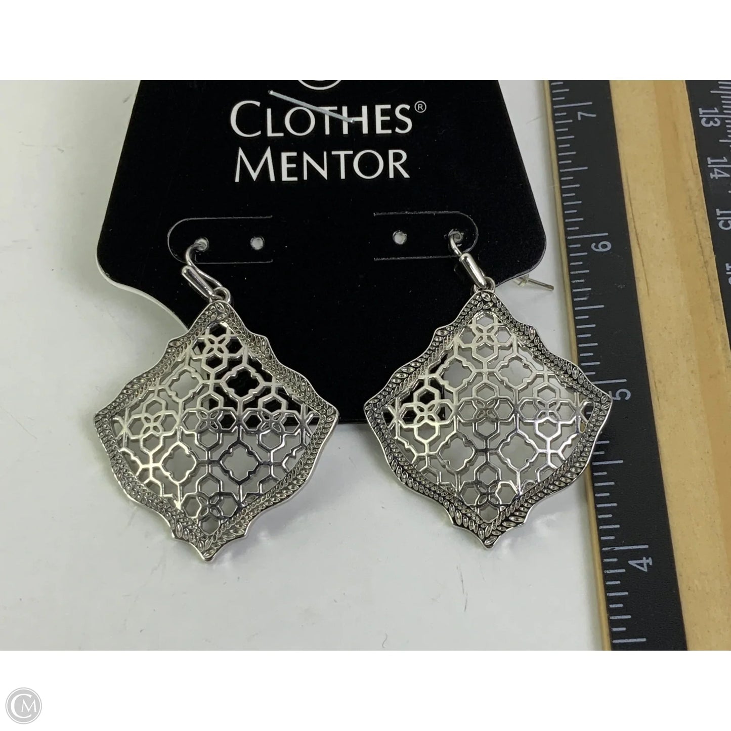 Earrings Dangle/drop By Clothes Mentor