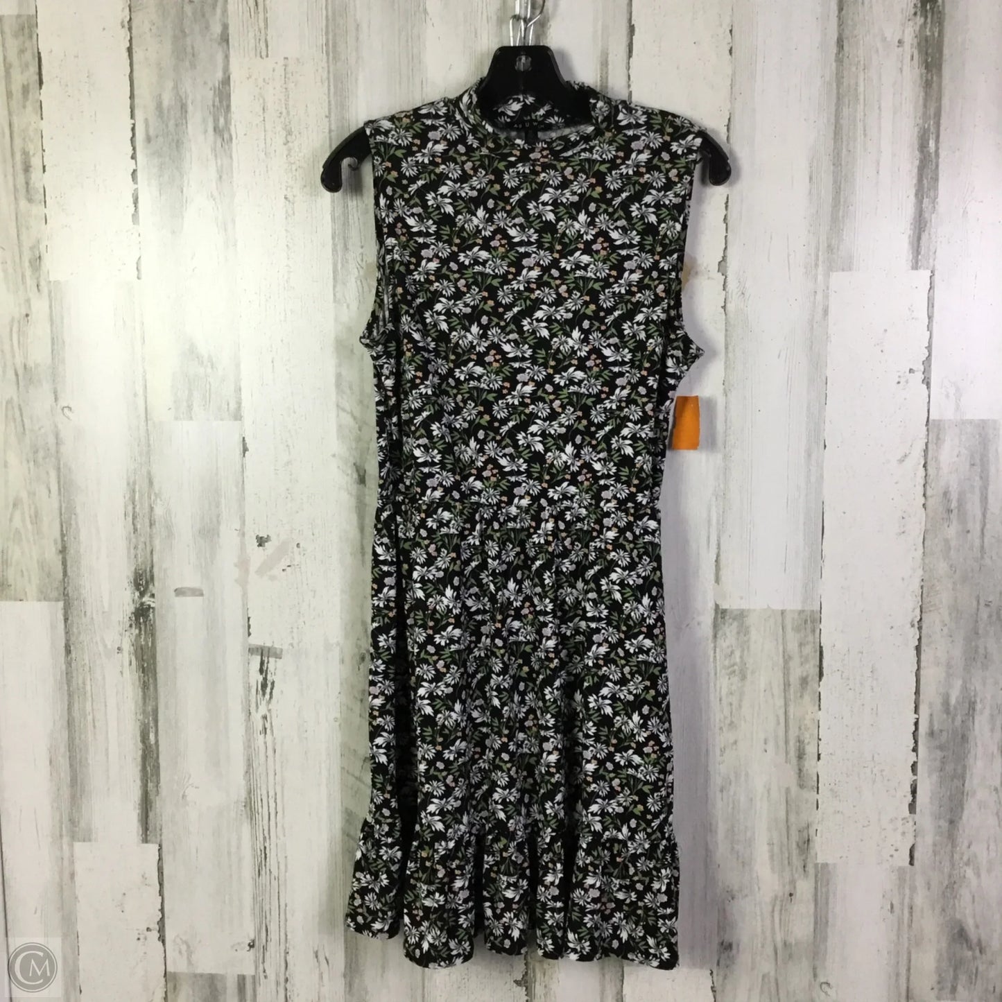 Dress Casual Short By Clothes Mentor In Black, Size: M