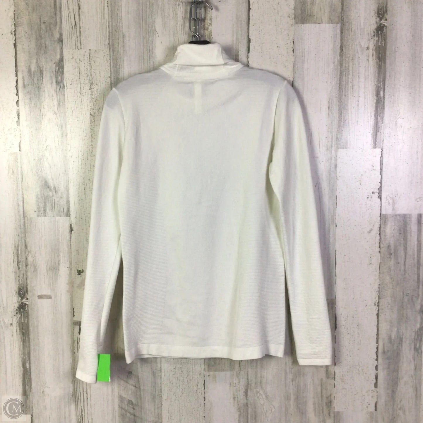 Athletic Top Long Sleeve Collar By Athleta In White, Size: M