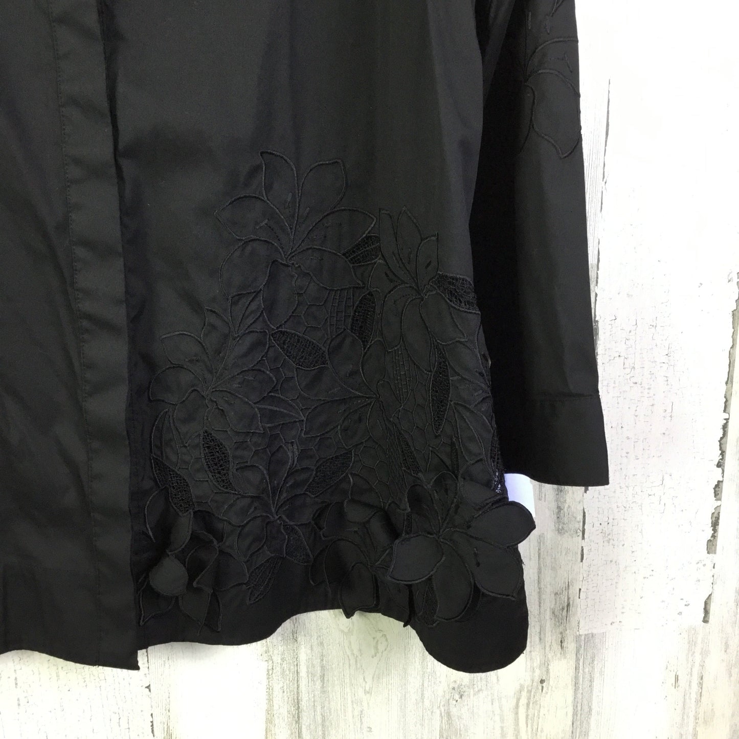 Blouse Long Sleeve By Chicos In Black, Size: Xl