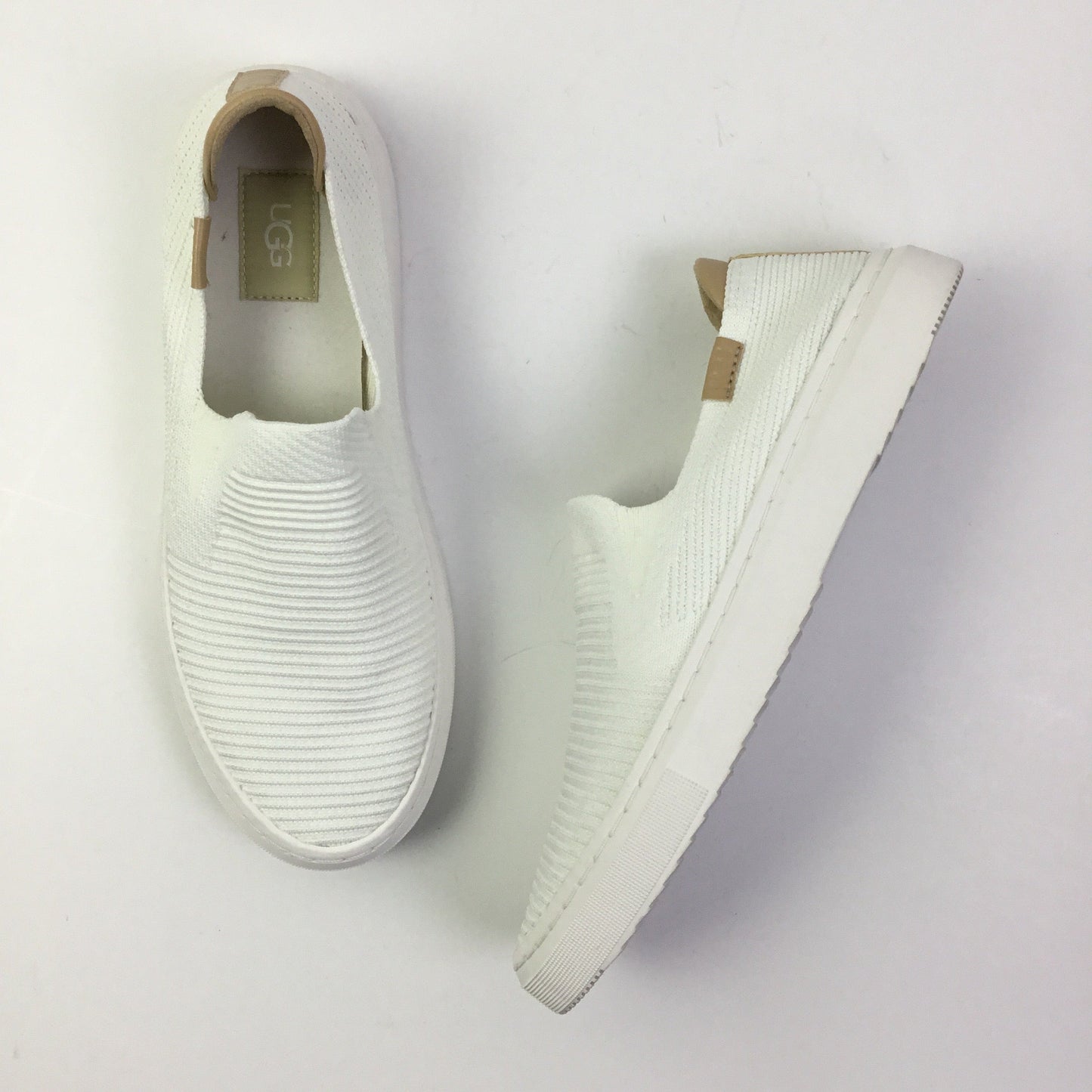 Shoes Sneakers By Ugg In White, Size: 9