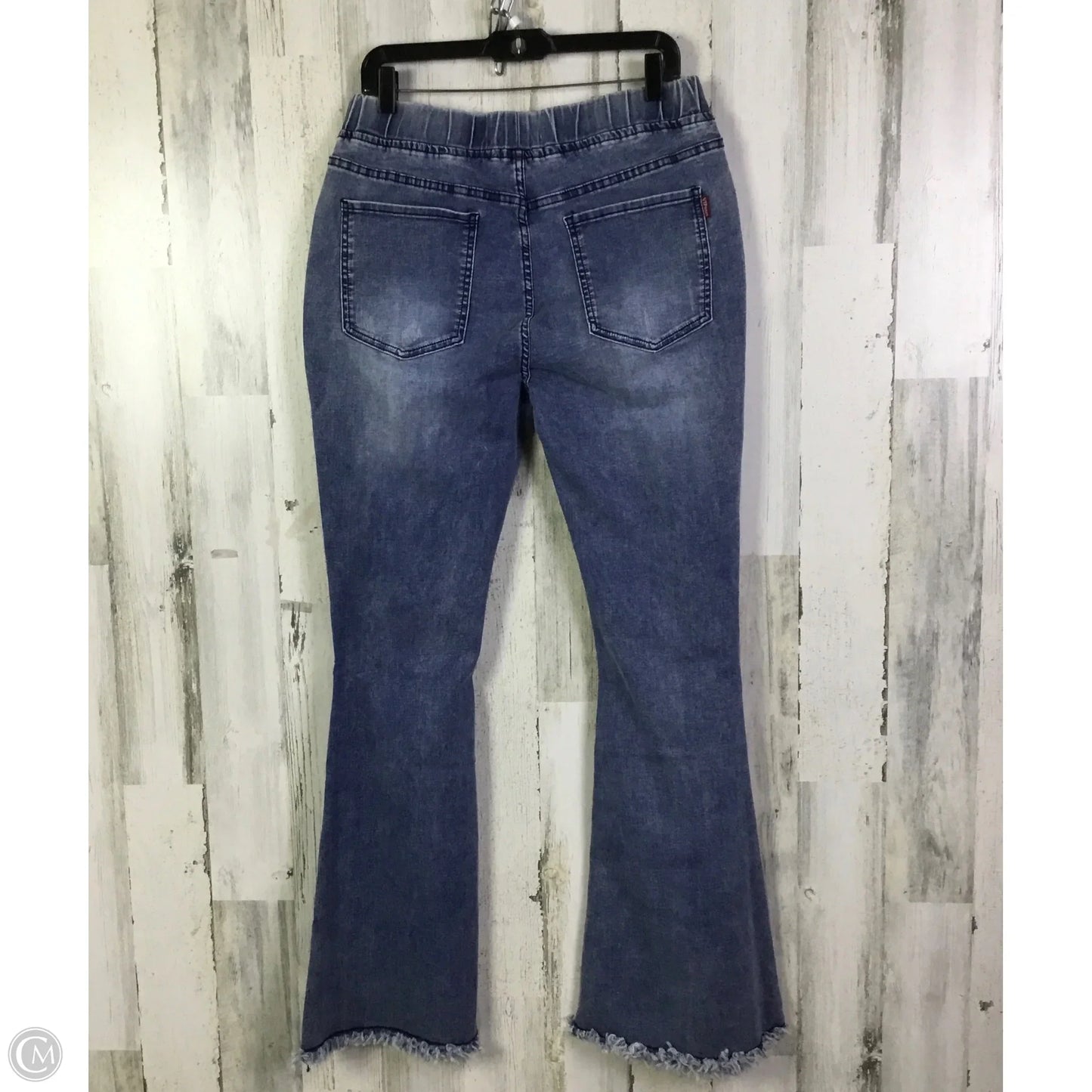 Jeans Flared By Clothes Mentor In Blue Denim, Size: 16