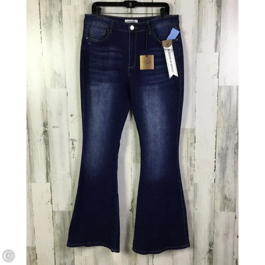 Jeans Flared By Clothes Mentor In Blue Denim, Size: 16