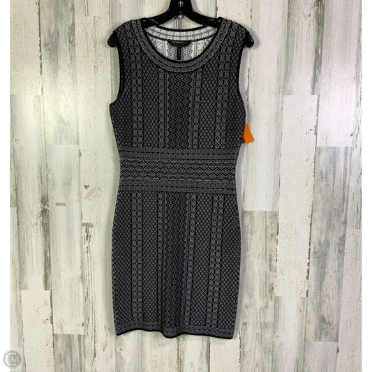 Dress Casual Short By Bcbgmaxazria In Black & White, Size: L
