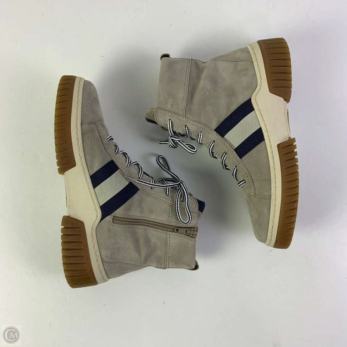 Shoes Sneakers By Cmb In Grey, Size: 7.5