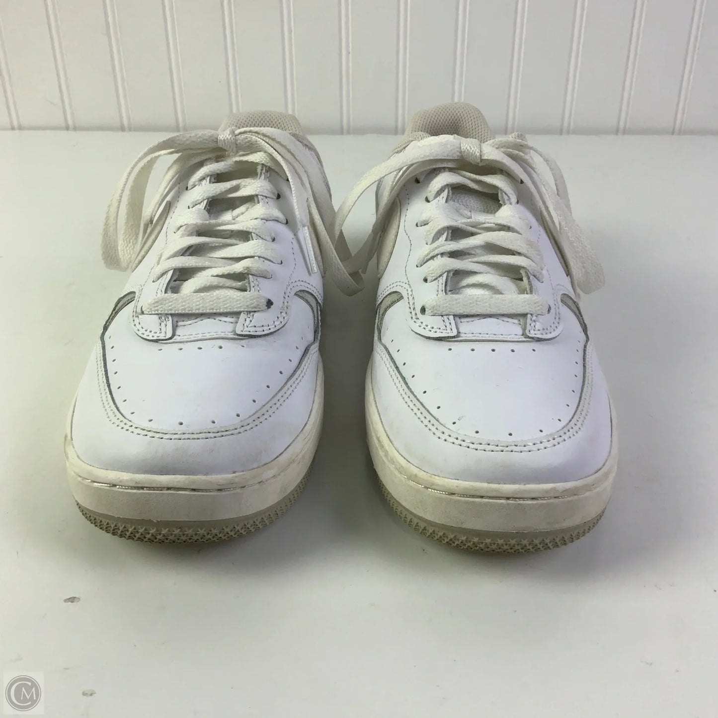 Shoes Sneakers By Nike In White, Size: 8.5
