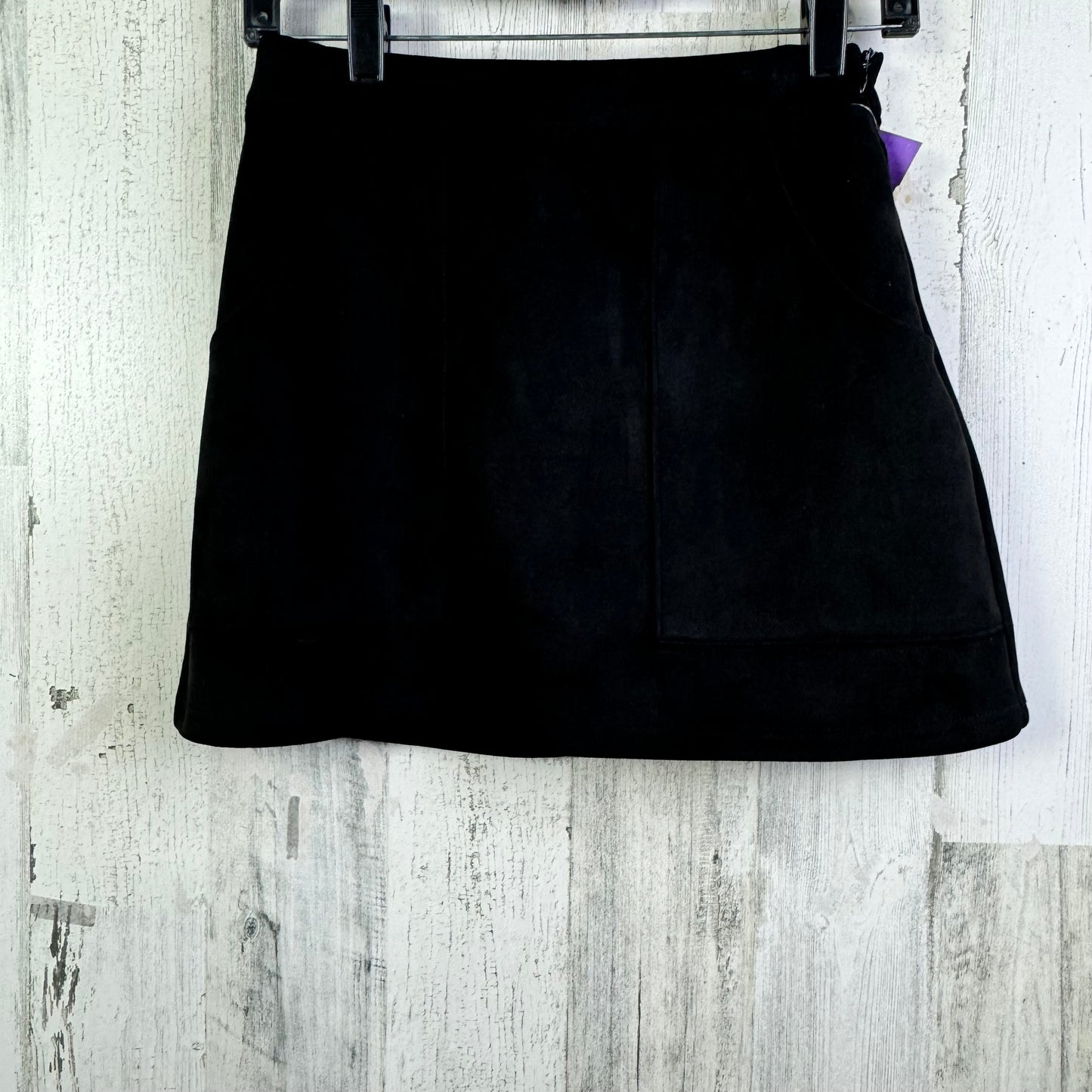 Skirt Mini & Short By Honey Punch In Black, Size: 4