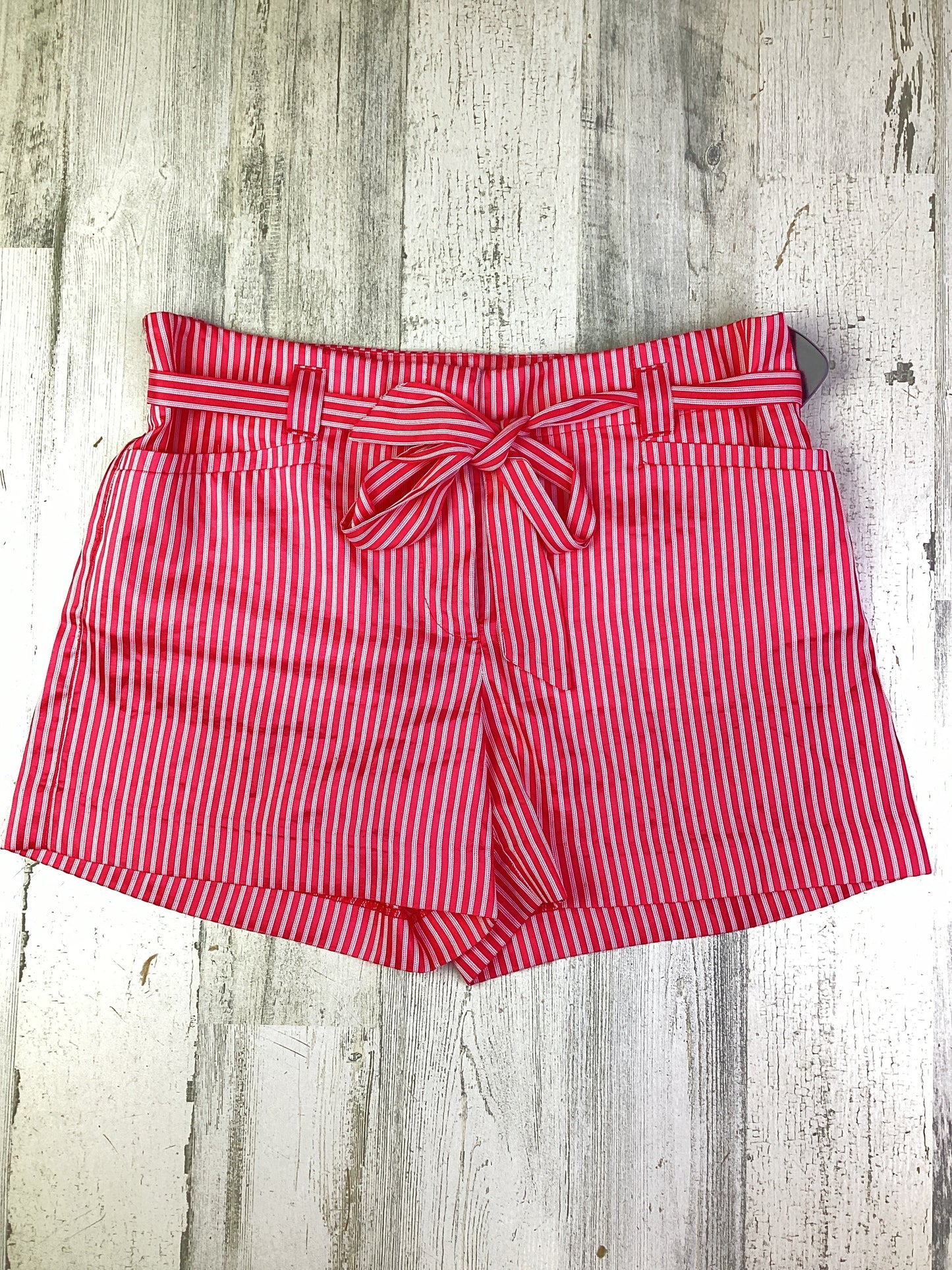 Red Shorts Loft, Size 2