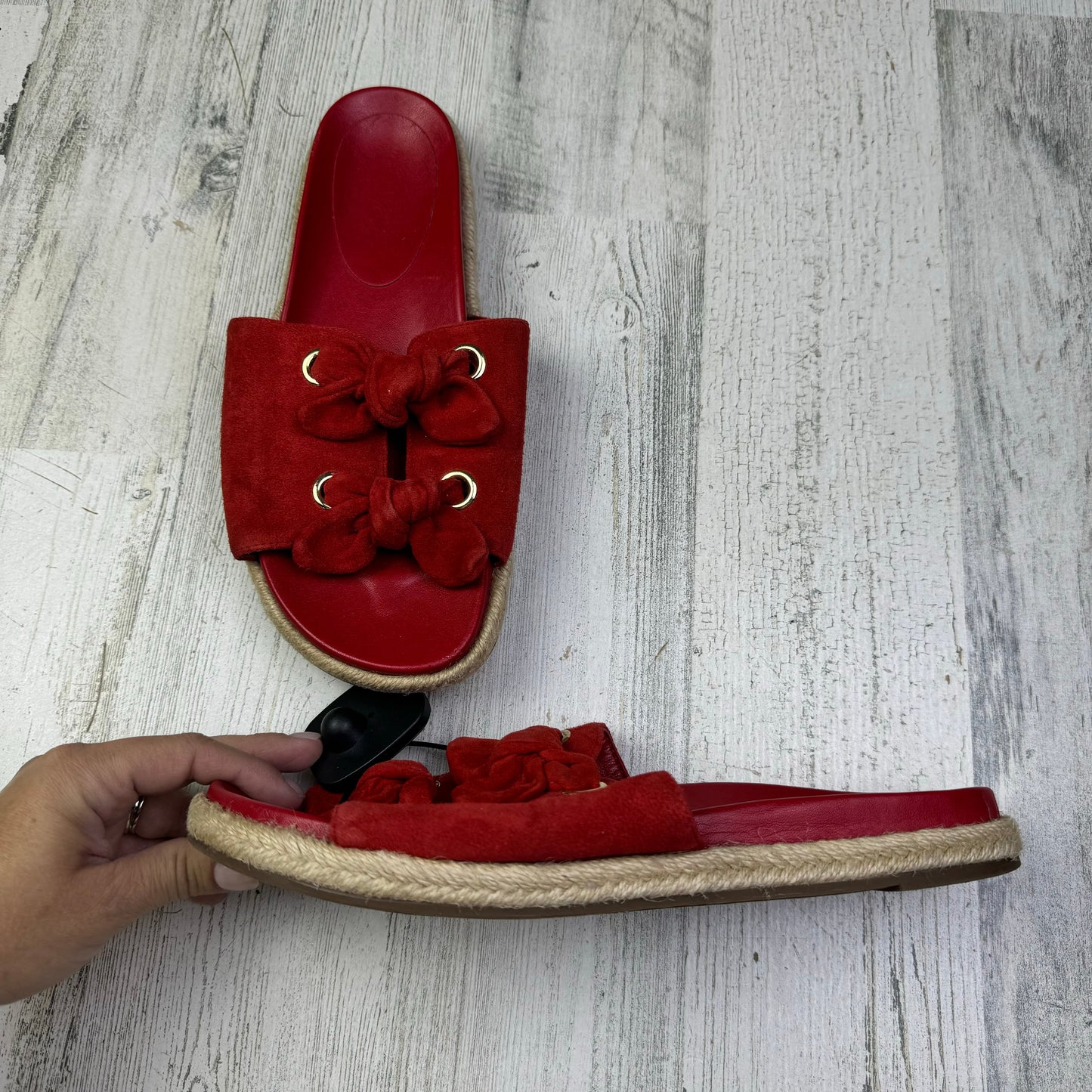 Red Sandals Flats Vince Camuto, Size 8.5