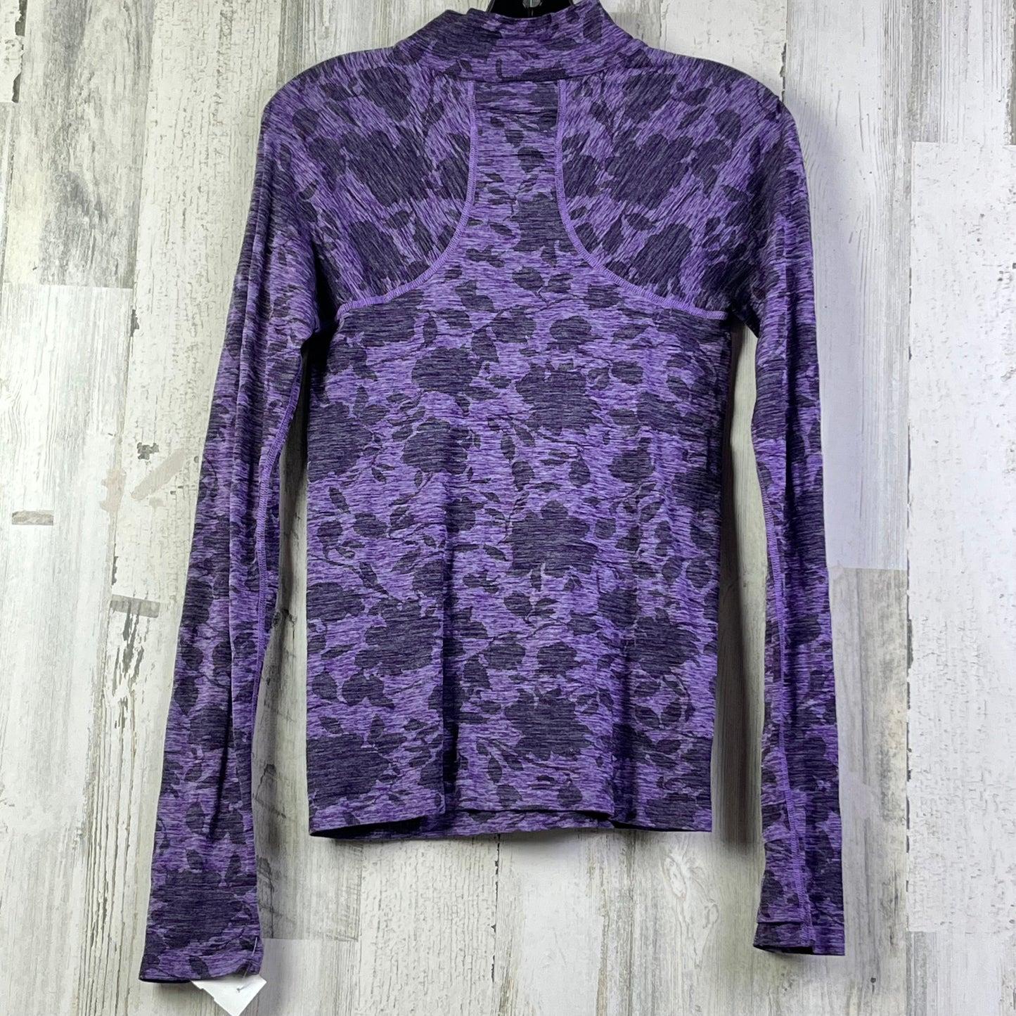 Athletic Top Long Sleeve Collar By Athleta In Purple, Size: S