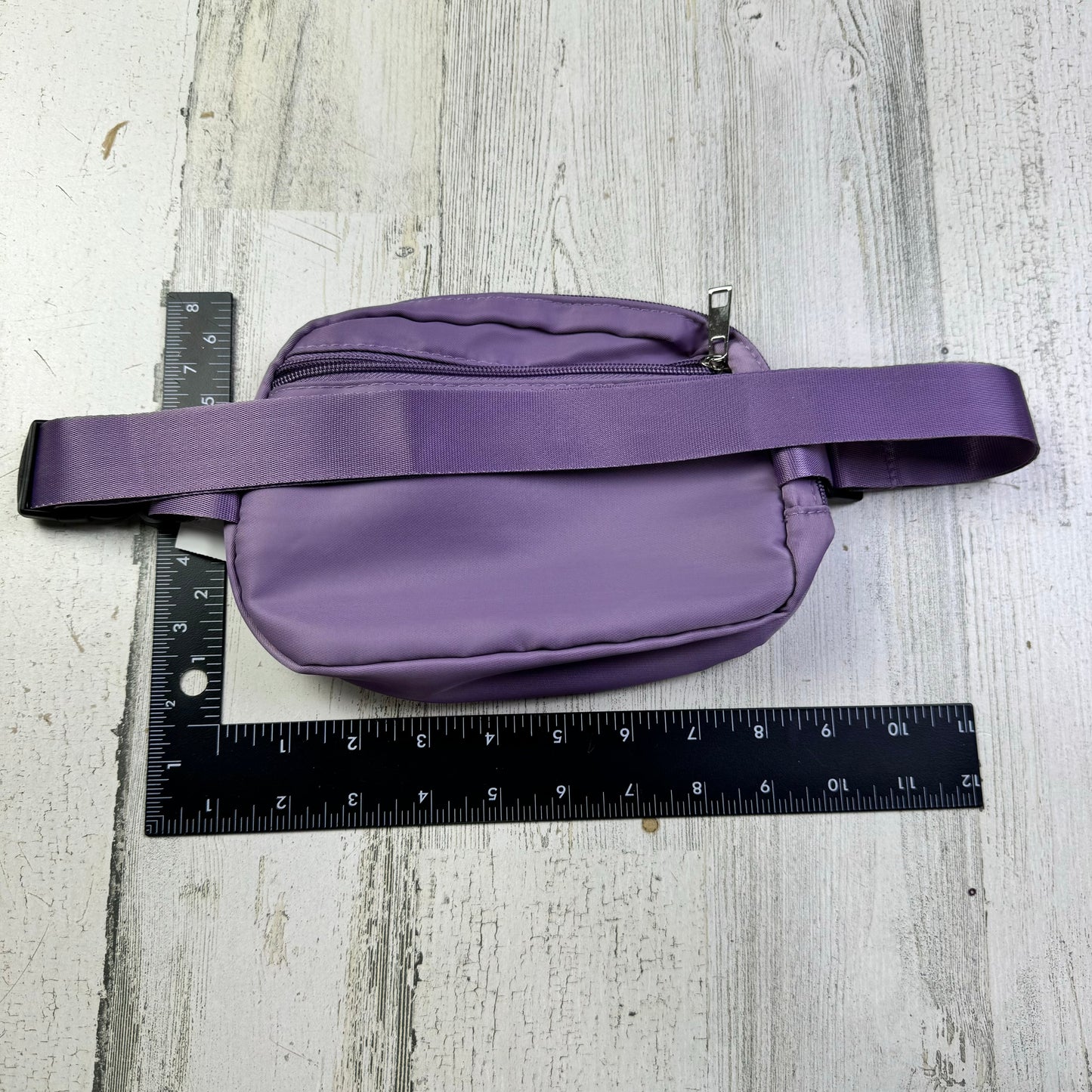 Belt Bag By Clothes Mentor, Size: Medium