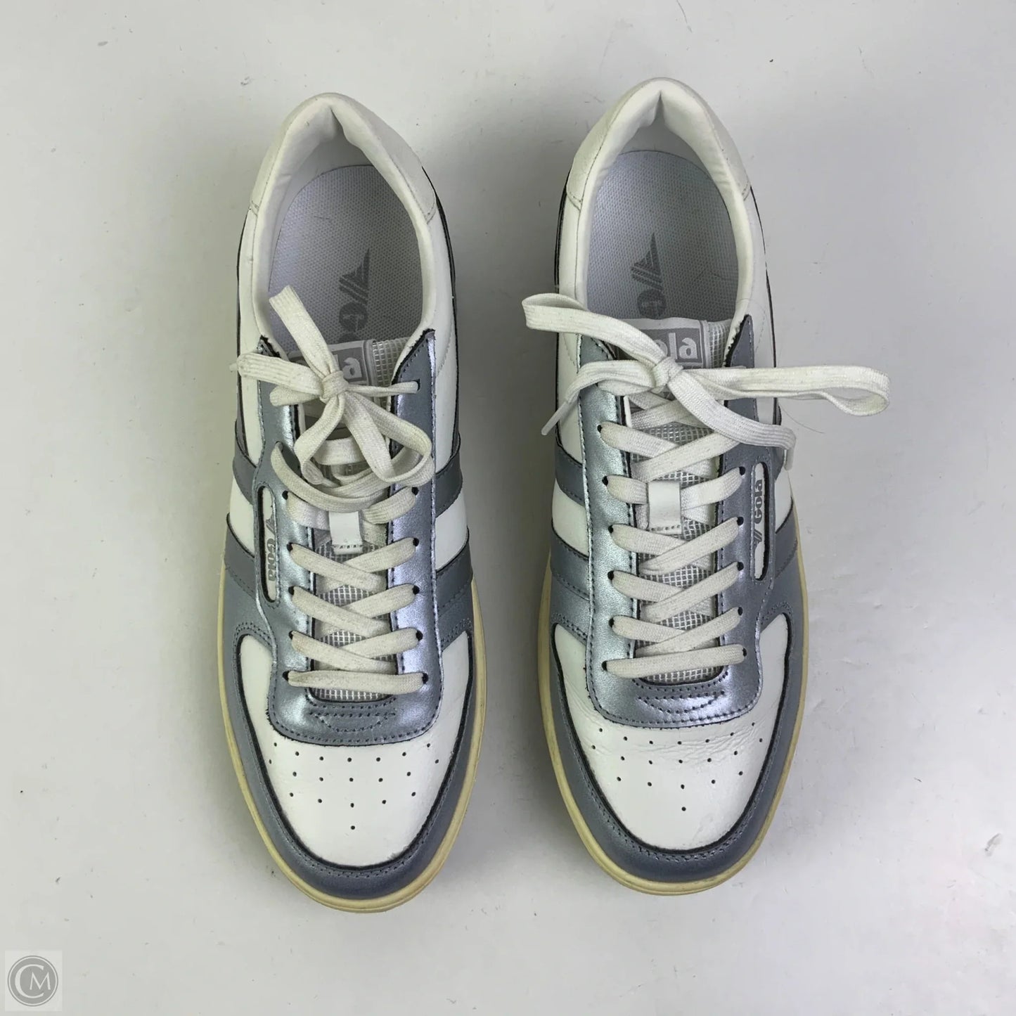 Shoes Sneakers By Gola In Grey & White, Size: 10