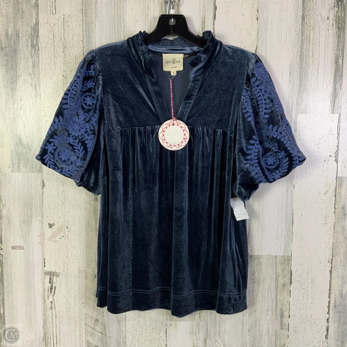 Top Short Sleeve By Umgee In Blue, Size: S