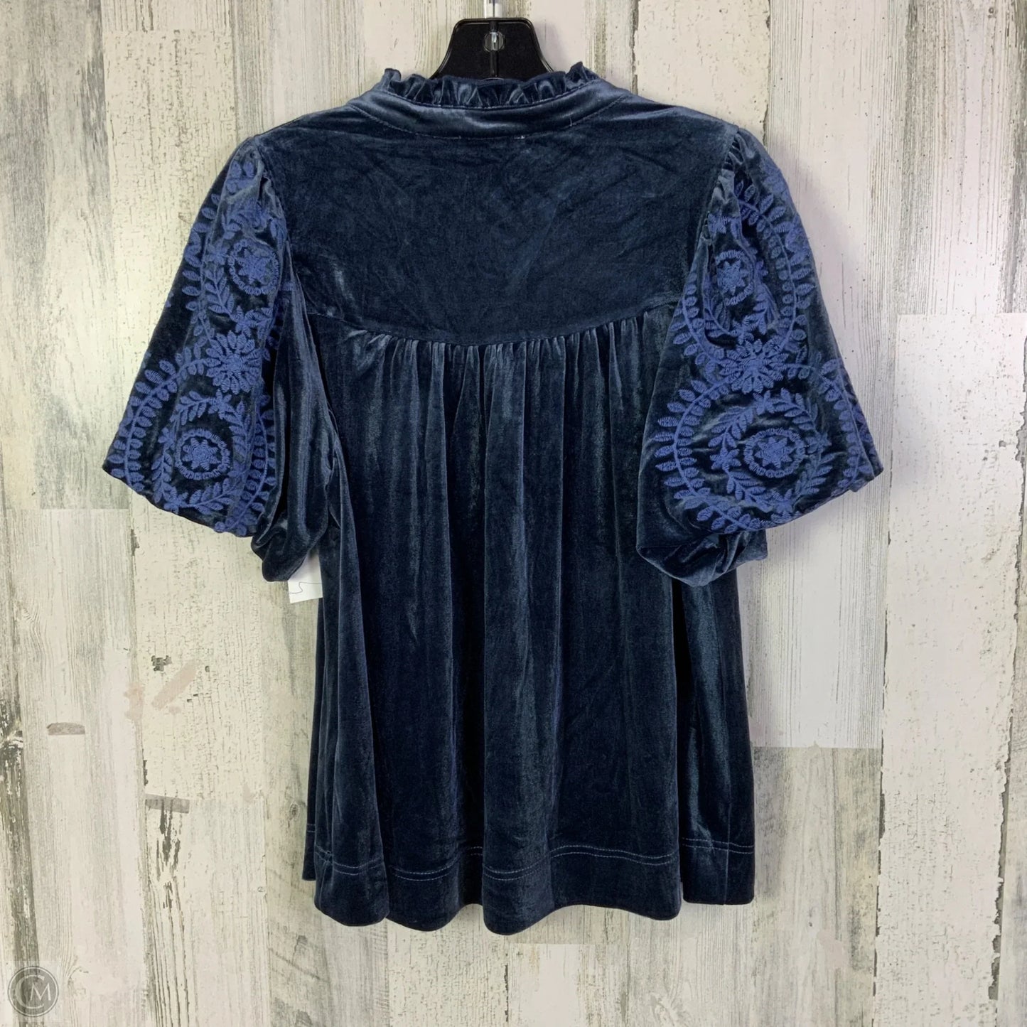 Top Short Sleeve By Umgee In Blue, Size: S